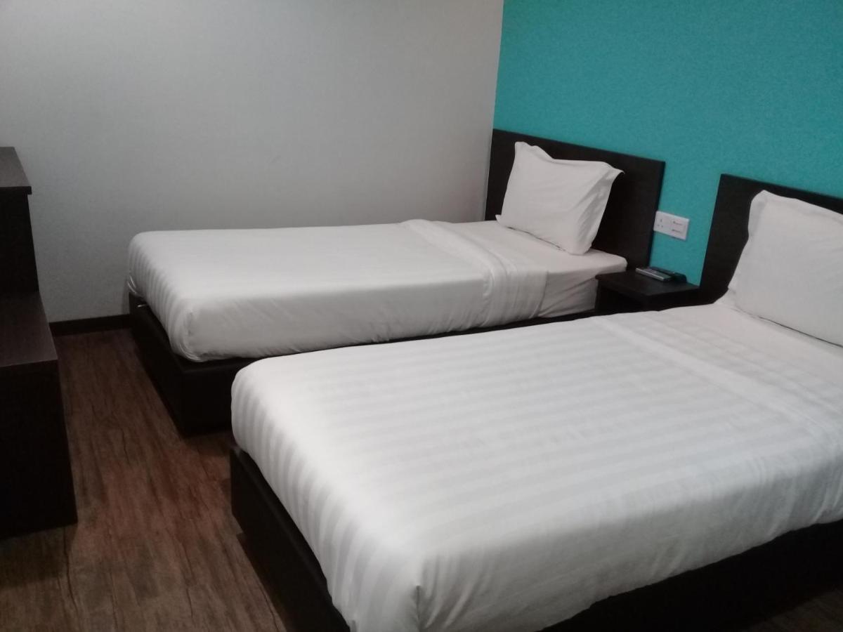Clover Hotel Ипох Екстериор снимка
